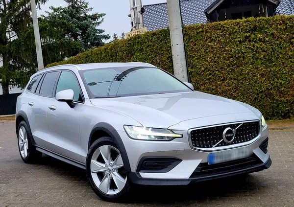 gołdap Volvo V60 Cross Country cena 84500 przebieg: 263000, rok produkcji 2020 z Gołdap